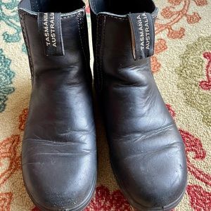 Blundstone Chelsea boots